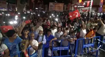 Elazığ Demokrasi Meydanı'nda Çifte Nikah Kıyıldı