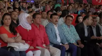 Sanatçılar Demokrasi Nöbeti İçin Şanlıurfa'ya Geldi