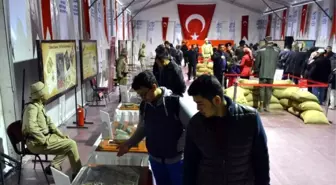 Çanakkale Ruhunu Yansıtan Sergiye Yoğun İlgi