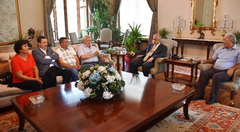 Vali Güvençer Konuklarını Ağırlıyor