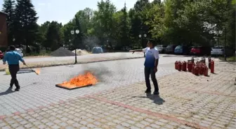 Anadolu Üniversitesi Eğitim Fakültesi'nde Yangın Tatbikatı Yapıldı