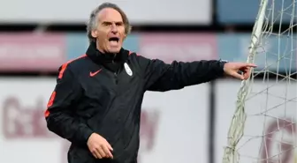 Jan Olde Riekerink, 4 Futbolcuyu İdmana Almadı