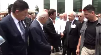 Kılıçdaroğlu, Artvin Eski Belediye Başkanı Emin Özgün'ün Cenaze Namazına Katıldı