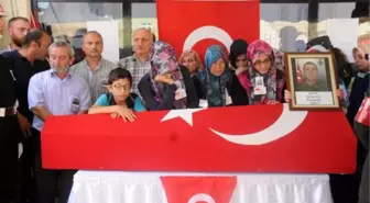 Şırnak'ta Şehit Düşen Er, Trabzon'da Toprağa Verildi