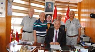 Emeklilerden 'Darbe' Karşıtı Bildirge