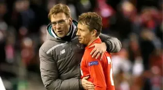 Jürgen Klopp, Lucas Leiva'yı Bırakmak İstemiyor