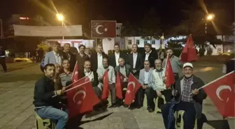 Bozüyük'te Demokrasi Nöbeti Yoğun Yağışa Rağmen Devam Etti