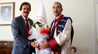 İki Üniversitede Rektörlük Devir Teslim Töreni Yapıldı