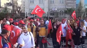 Sağlık Çalışanları Fetö'nün Darbe Girişimini Protesto Etti