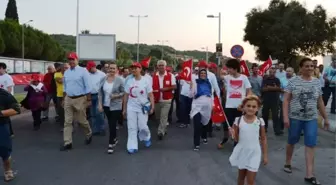 Ayvalık'ta Demokrasi Yürüyüşüne Binlerce Vatandaş Katıldı