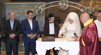 Bakan Çelik Erzurum'da Nikah Şahidi Oldu