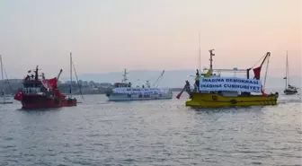 Foça, Cumhuriyet, Birlik ve Beraberlik İçin Yürüdü