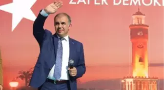 İzmir'in Son Demokrasi Nöbetinde Birlik Beraberlik Rüzgarı