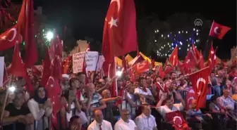 Sanatçılar Demokrasi Nöbetinde