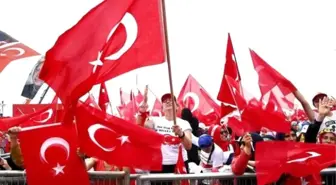 Türkiye, Dünyaya Demokrasi Dersi Verdi! Milyonlar Tek Yürekle 'Darbelere Hayır' Dedi