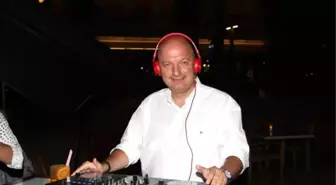 Ankara'da Bembeyaz Bir Gece