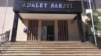 Gözaltında Bulunan 2 Subaydan Biri Tutuklandı