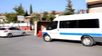 İslahiye?de Biber Yüklü Kamyon Devrildi: 2 Yaralı