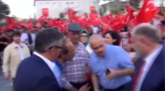 Şehit Halisdemir? İn Babası, Sloganlarla Karşılandı