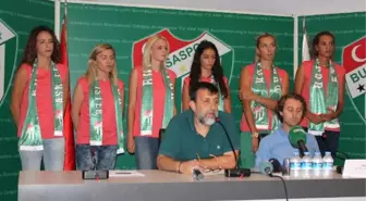 Voleybol'da Bursaspor 6 Oyuncu ile Sözleşme İmzaladı