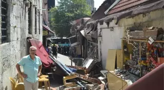 Karaköy'de Lokantanın Duvarı Yemek Yiyenlerin Üzerine Çöktü