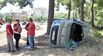 Antalya'da Kamyonet Devrildi: 5 Yaralı