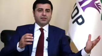 Demirtaş: Dört Siyasi Parti Bir Araya Gelip Tek Başına Anayasa Yapamaz