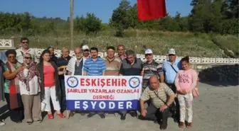 Eskişehirli Şairler ve Ozanlar Isparta'da 'Şiir ve Türkü' Şöleni Düzenledi