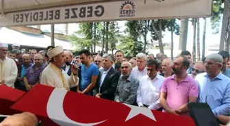 Başkan Karaosmanoğlu, Gebzeli Şehitleri Son Yolculuğuna Uğurladı