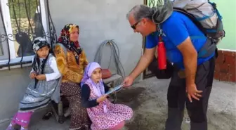 Niksarlı Doğaseverler Hem Geziyor Hem de Okumaya Teşvik Ediyor