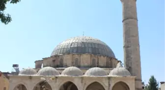 Roketli Saldırıda Tahrip Olan Tarihi Tekye Camisine Restorasyon Talebi