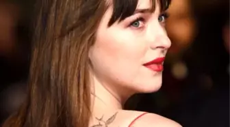 Dakota Johnson'ın Instagram'daki Fotoğrafı Olay Oldu