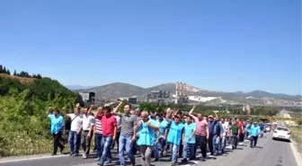 Ölümlü Kazaları Protesto Etmek İçin Karayolunu Kapattılar