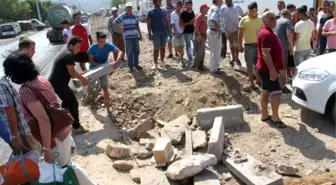 Ölümlü Kazaları Protesto Eden Vatandaşlar Karayolunu 4 Saat Kapattı