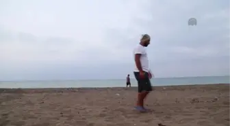 Caretta Carettaların Gönüllü 'Ebe'Si