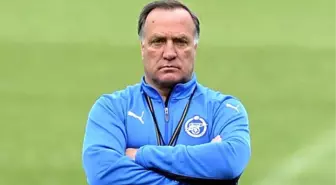 Fenerbahçe Dick Advocaat'ı Takımın Başına Getirmek İstiyor