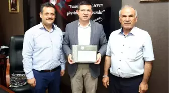 Başkan Subaşıoğlu'na Teşekkür Belgesi