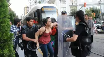 Özgür Gündem'in Kapatılmasını Protesto Eden Hdp İl Başkanı ile Birlikte 11 Kişiye Gözaltı