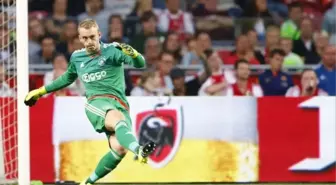 Bravo Giderse Cillessen Geliyor!