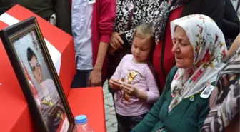 Anneden Şehit Oğluna Son Bakış