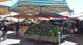 Pazarcı Esnası Halk Pazarlarının Üzerinin Kapatılmasını İstedi