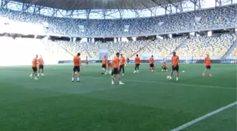 Shakhtar Donetsk, Medipol Başakşehir'le Oynayacağı Maçın Hazırlıklarını Tamamladı - Lvıv