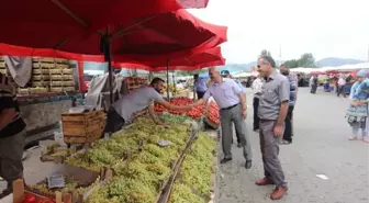 Başkan Karataş'tan Halk Pazarına Ziyaret