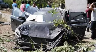 İzinci Ailenin Otomobili Devrildi: 1 Ölü, 5 Yaralı