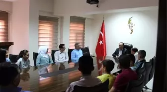Şaphane'de Başarılı Öğrencilere Tablet