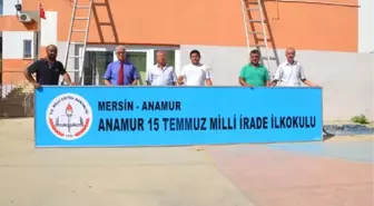 Fetö'nün Okuluna Zafer Bayramı'nda 'Milli İrade' Tabelası Asıldı