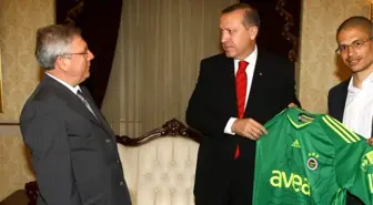 Cumhurbaşkanı Erdoğan, Fenerbahçeli Yöneticilerle Toplantı Yapacak