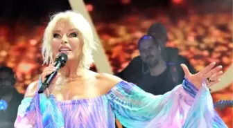 Ajda Pekkan Bodrum'da Konser Verdi