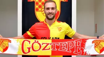 Göztepe İki Futbolcusuyla Yollarını Ayırdı