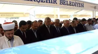 Avrupa Milli Görüş Onursal Başkanı Karahan'ın Acı Günü